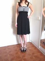 Robe noire carreaux vichy lacet boutons T36