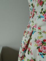 Robe patineuse fleurie à volants