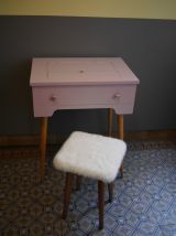 Coiffeuse vintage pieds compas