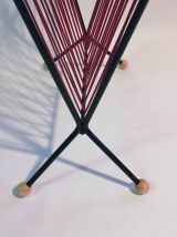 Porte revues atomique rouge et noir