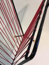 Porte revues atomique rouge et noir