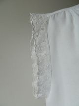 Chemisier blanc fluide sans manche broderies vintage