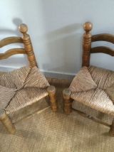 Paire de chaises basses paillées