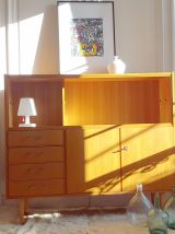 Enfilade/bahut en bois, pieds fuseaux, style scandinave
