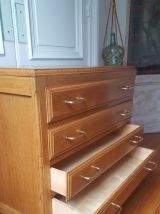 Belle commode en chêne pieds compas années 50