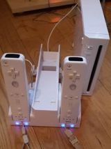 Wii+ Manettes+ Jeux+ Wii Fit +accessoires