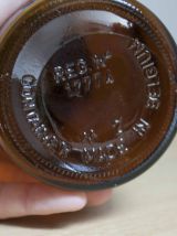 flacon en verre ambré LEVER