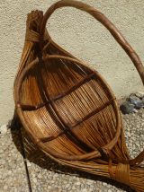 panier  en rotin ancien , vintage