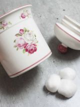 pot porcelaine salle de bain rose