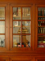 Bibliothèque/ Vaisselier d'ébeniste en merisiser