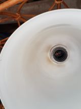 Suspension en rotin et opaline Blanche vintage