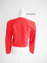 Veste en pure laine rouge vif broderies noires vintage 80's