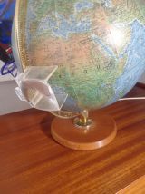 Mappemonde des années 50 lumineuse