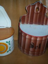 lot 2 pots a sel et sucre mural des années 1950 