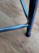 Tabouret d'école ou d'atelier en métal et bois style industriel