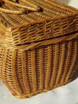 Valisette vintage en osier