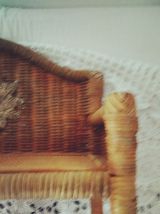 étagère en rotin décor perroquet