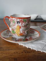 Tasses à café anciennes et Soucoupes Porcelaine fine du Japon