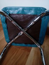 tabouret en métal et skaï années 60-70 revisité en bleu canard