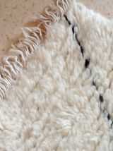 Tapis Béni ouarain Vintage  Azilal  fait main Petit  Format , piece unique 