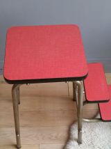 Escabeau formica rouge vintage