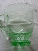 PICHET BROC VINTAGE EN VERRE MOULE COULEUR VERT D EAU