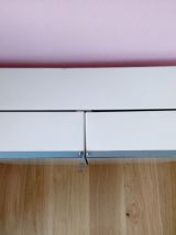 Armoire à pharmacie en métal laqué blanc