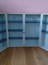 Armoire à pharmacie en métal laqué blanc