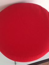 Tabouret rond vintage rouge et pieds compas noirs