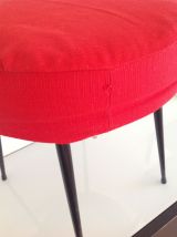Tabouret rond vintage rouge et pieds compas noirs