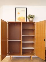 Armoire rotin vintage scandinave années 50 pieds compas