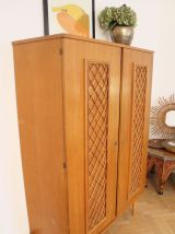 Armoire rotin vintage scandinave années 50 pieds compas