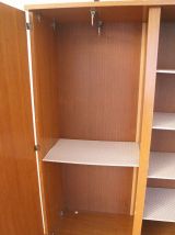 Armoire rotin vintage scandinave années 50 pieds compas