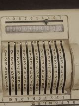 Calculatrice mécanique Original ODHNER 