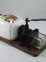 Moulin à café mural décor fraise des bois