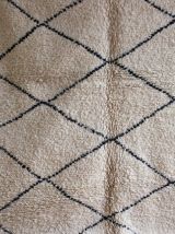 Grand tapis Beni ouarain tissé main au Maroc (2M50 sur 1M80)