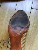 Rita - Chaussures à petits talons en cuir tressé doré 