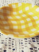 plat vintage SALINS carreaux jaune et blanc