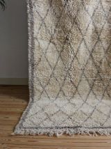 Tapis azilal vintage en tbe