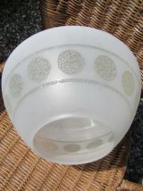 Globe en verre poli  et martelé pour lustre année 70 décor m