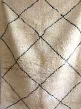 TApis beni ouarain berbere tissé main au Maroc