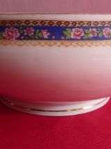 Soupière et saucière en porcelaine