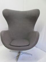 Fauteuil forme d'oeuf