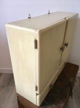 Armoire de toilette vintage