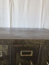 meuble de rangement métallique industriel