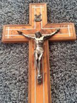 Crucifix mural