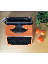 Machine à écrire SILVER REED 100