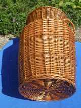 panier  a linge  en osier  type  amphore
