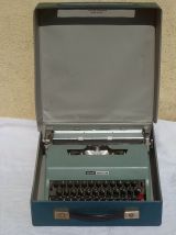 Machine a écrire Olivetti Lettera 32