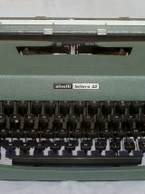 Machine a écrire Olivetti Lettera 32